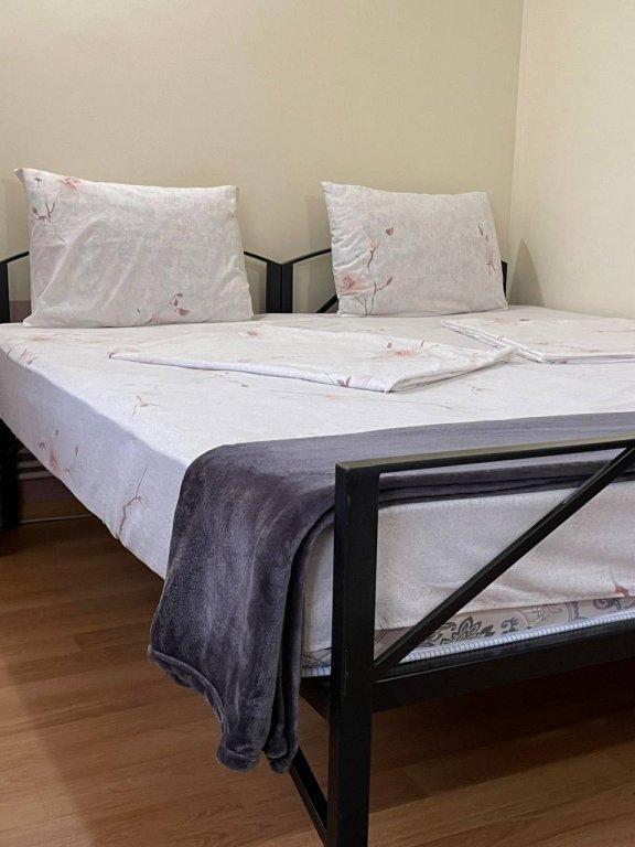 יירבאן Alem Hotel מראה חיצוני תמונה